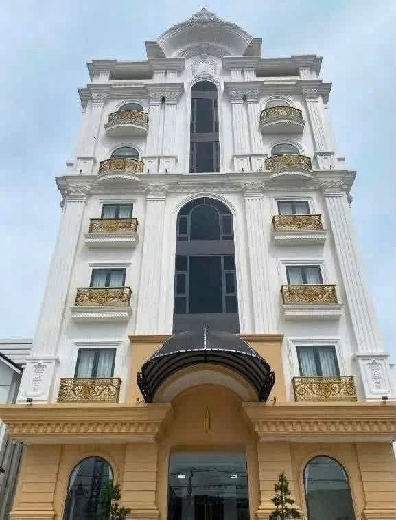 Bán khách sạn 9 tầng 300m2 đường Trần Phú, trung tâm Hải Phòng giá 39,8 tỷ - Ảnh 1