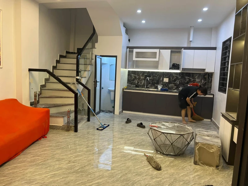 Bán nhà mới 35m² 3 tầng 2,55 tỷ gần Đình Đông