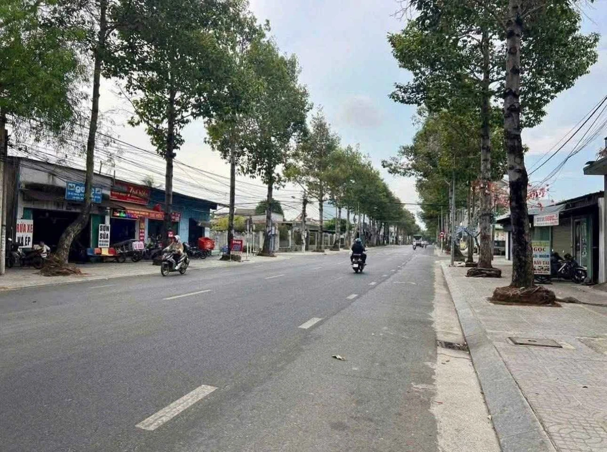 Bán lô đất mặt tiền Nguyễn Văn Cừ, Bà Rịa, 50m2, 6 tỷ 9 - Ảnh 1