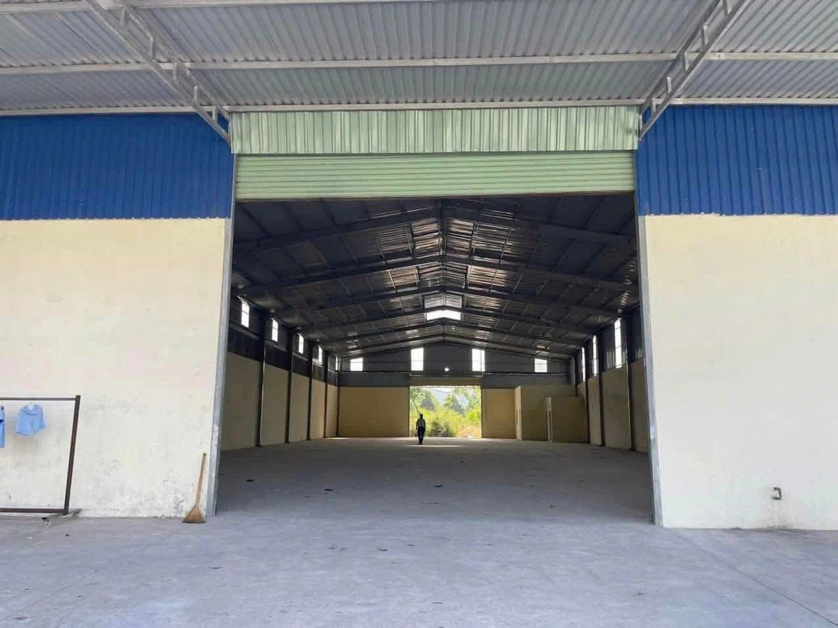 Cho thuê nhà xưởng 800m² Tân Uyên 60 triệu/tháng - Ảnh thu nhỏ 2