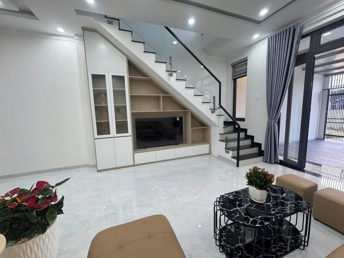 Bán nhà 2 tầng 105m2 Nguyễn Trường Tộ 2.95 tỷ - Ảnh thu nhỏ 3
