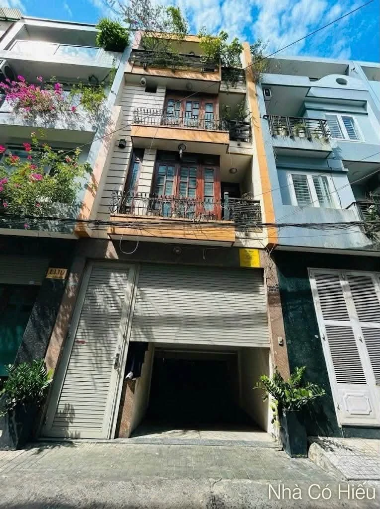 Bán nhà mặt tiền Hoa Lan, Phú Nhuận, 223m2, 15 tỷ - Ảnh 1