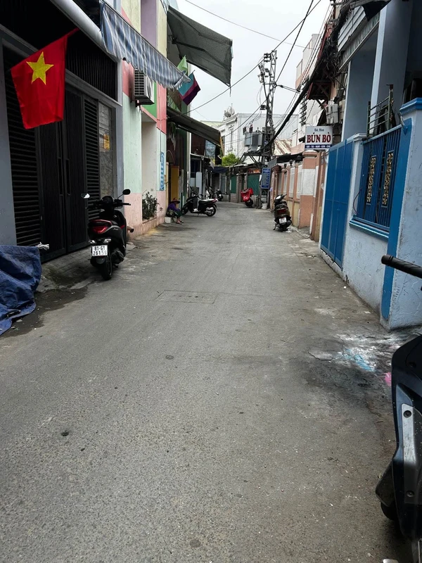Bán nhà 3 tầng 61m2 3PN góc 2 mặt tiền Trần Cao Văn