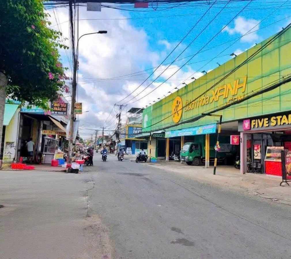 Bán đất mặt tiền Lý Văn Sâm 200m2 ngang 8m - 11 tỷ - Ảnh 1