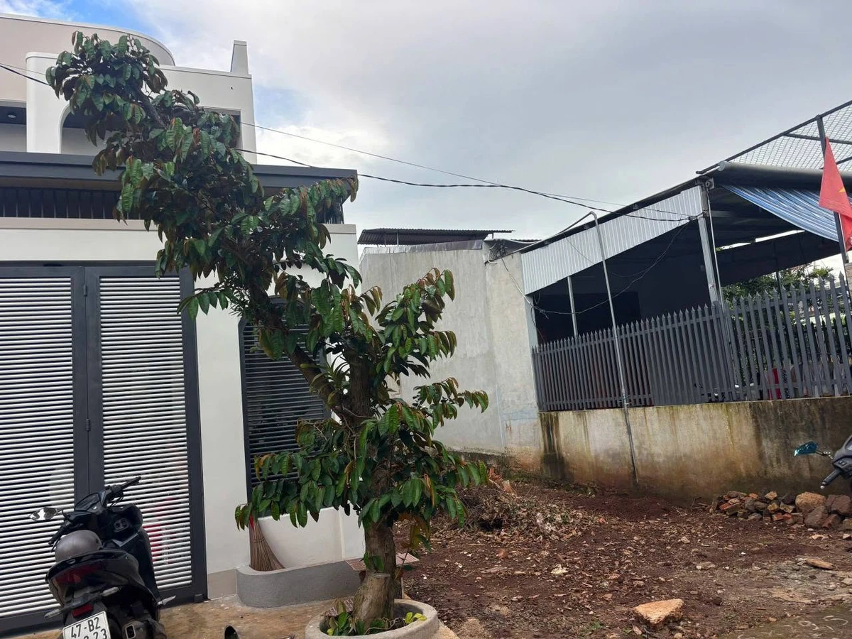 Bán lô đất thổ cư 4,6x29m hẻm Lê Cảnh Tuân, Phường Tân Hoà, giá 1 tỷ 7 - Ảnh 1
