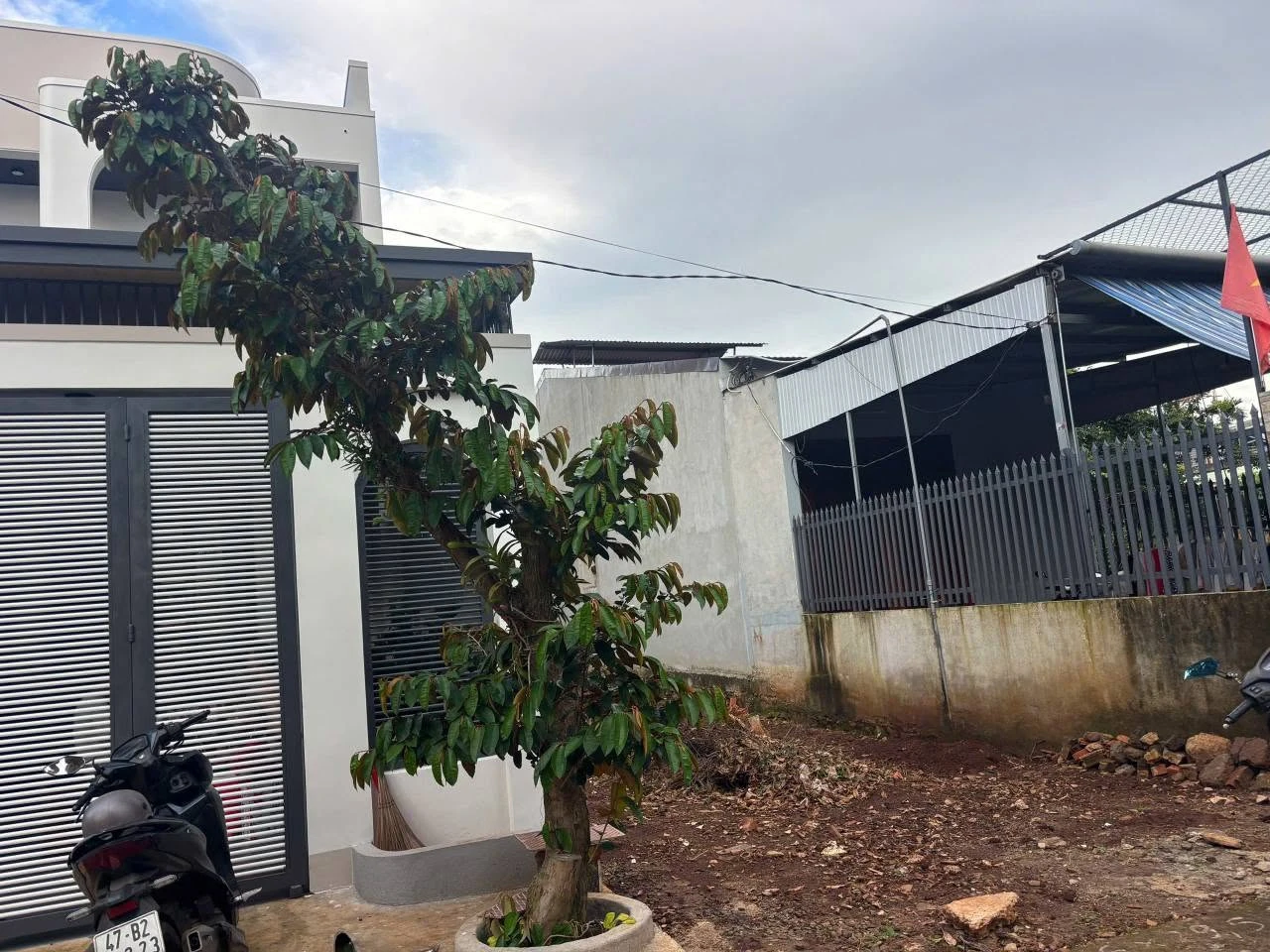 Bán lô đất thổ cư 4,6x29m hẻm Lê Cảnh Tuân, Phường Tân Hoà, giá 1 tỷ 7 - Ảnh 1