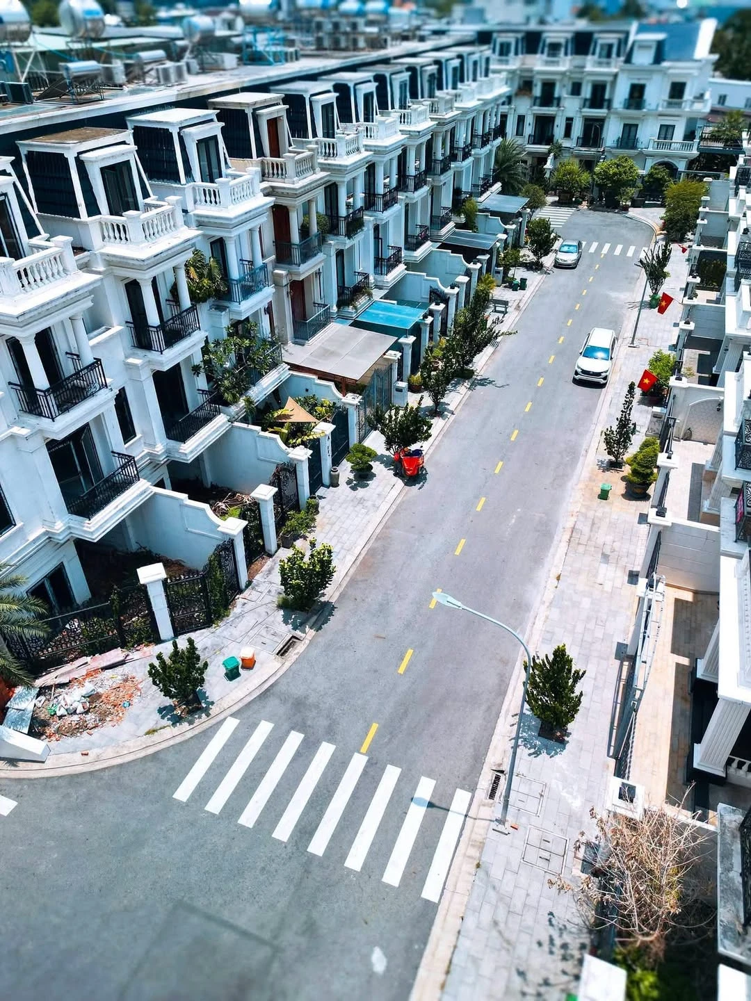 Bán nhà 1 trệt 3 lầu 100m2 Nhà Bè 8 tỷ 600 - Ảnh 1