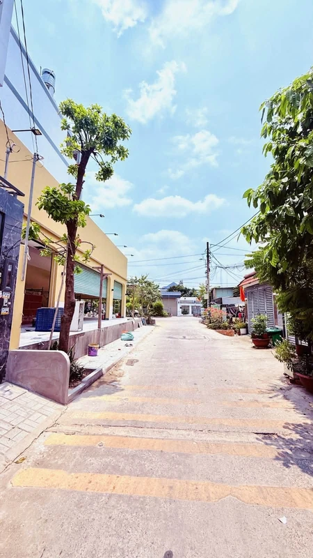 Bán nhà mặt tiền Thạnh Lộc 39, 60m2, 4 tầng, giá 6,35 tỷ, Quận 12