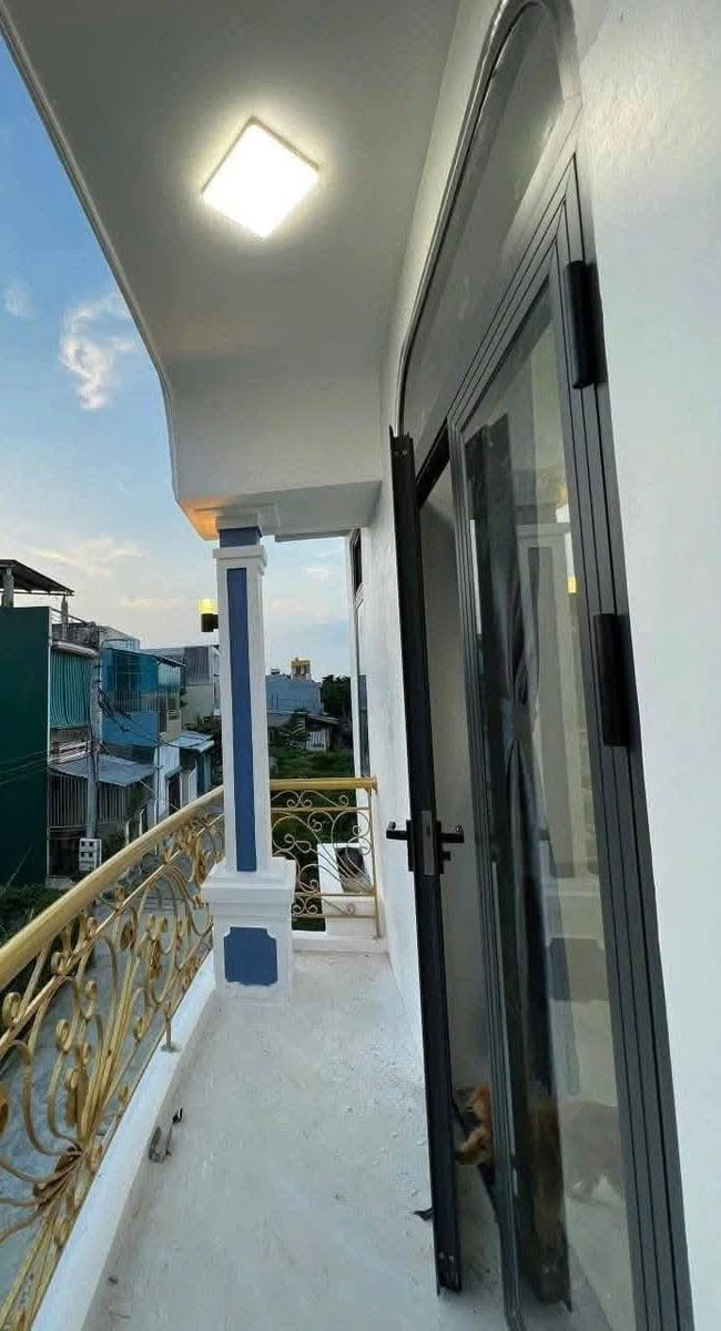 Bán nhà Quảng Ngãi hẻm Lê Hữu Trác, 3 phòng ngủ, 2.3 tỷ - Ảnh thu nhỏ 2