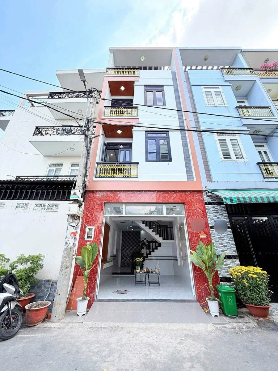 Bán nhà 4 phòng ngủ 52m² mặt tiền kênh Quận 12 - Ảnh 1