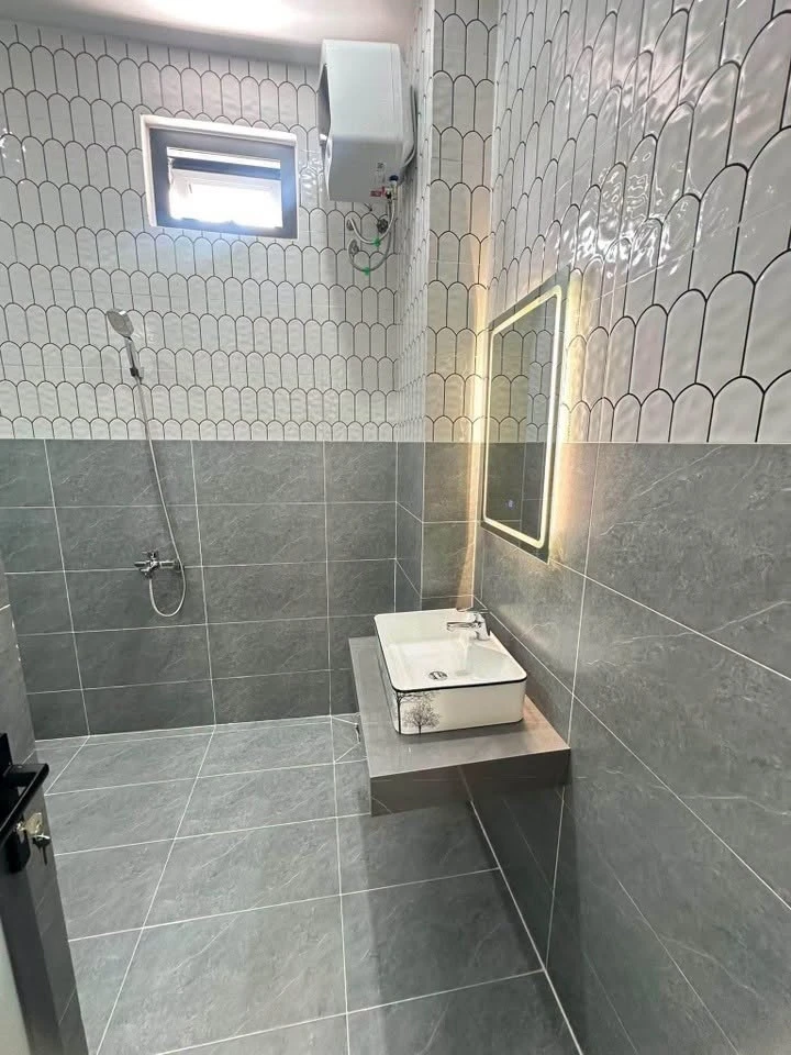 Bán nhà 2 mê, 3 phòng ngủ, 125m² Quang Trung, Quận 1 - Ảnh thu nhỏ 2