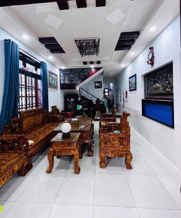 Bán nhà 1 trệt 2 lầu 90m2 Lê Phụng Hiểu, Vũng Tàu, 9 tỷ