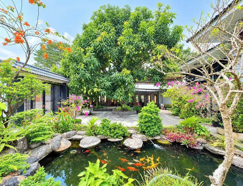 Cho thuê biệt thự 300m2, 2PN, khu đô thị ven sông Thủ Đức