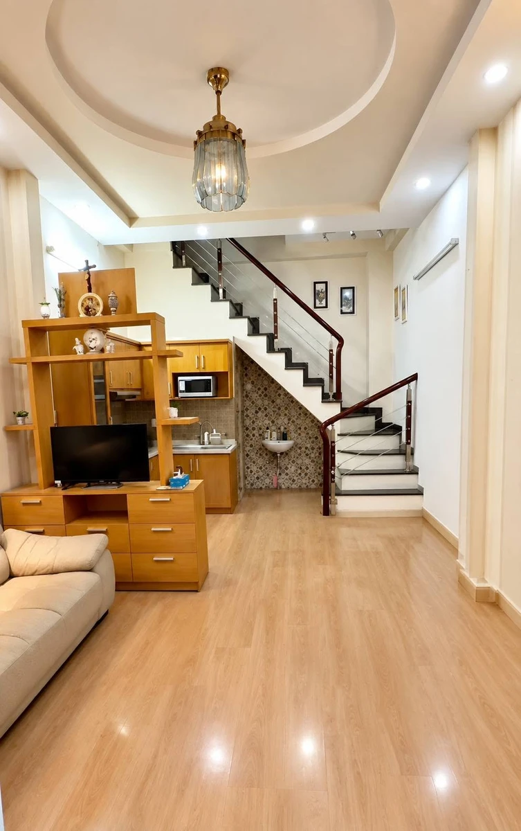 Bán nhà 4 tầng BTCT 50m2 hẻm xe hơi đường Nguyễn Thượng Hiền, Bình Thạnh, giá nhỉnh 4 tỷ - Ảnh thu nhỏ 2