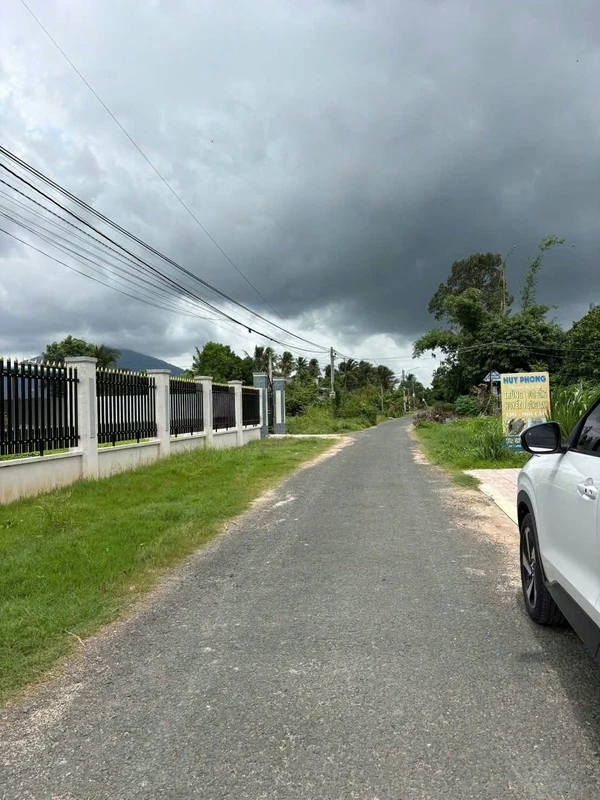 Bán đất nền lô góc 2 mặt tiền đường Chu Văn An, Dương Minh Châu, Tây Ninh giá 359 triệu