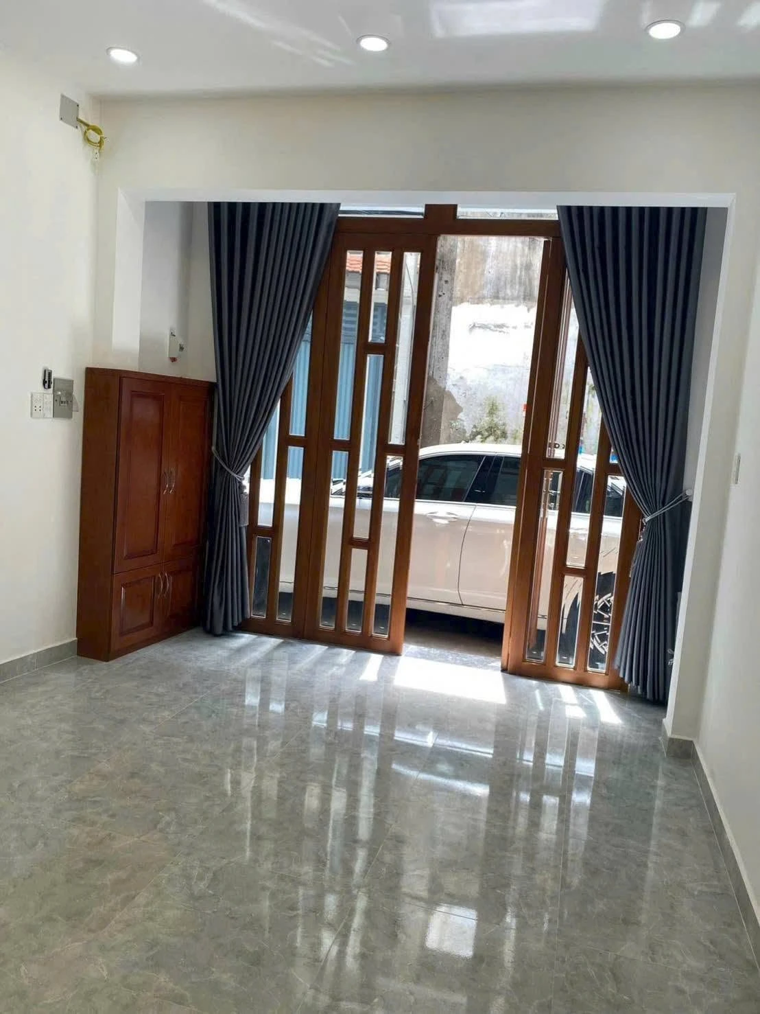 Cho thuê nhà hẻm xe hơi 2PN Hoàng Văn Thụ, Phú Nhuận 15 triệu/tháng - Ảnh 1