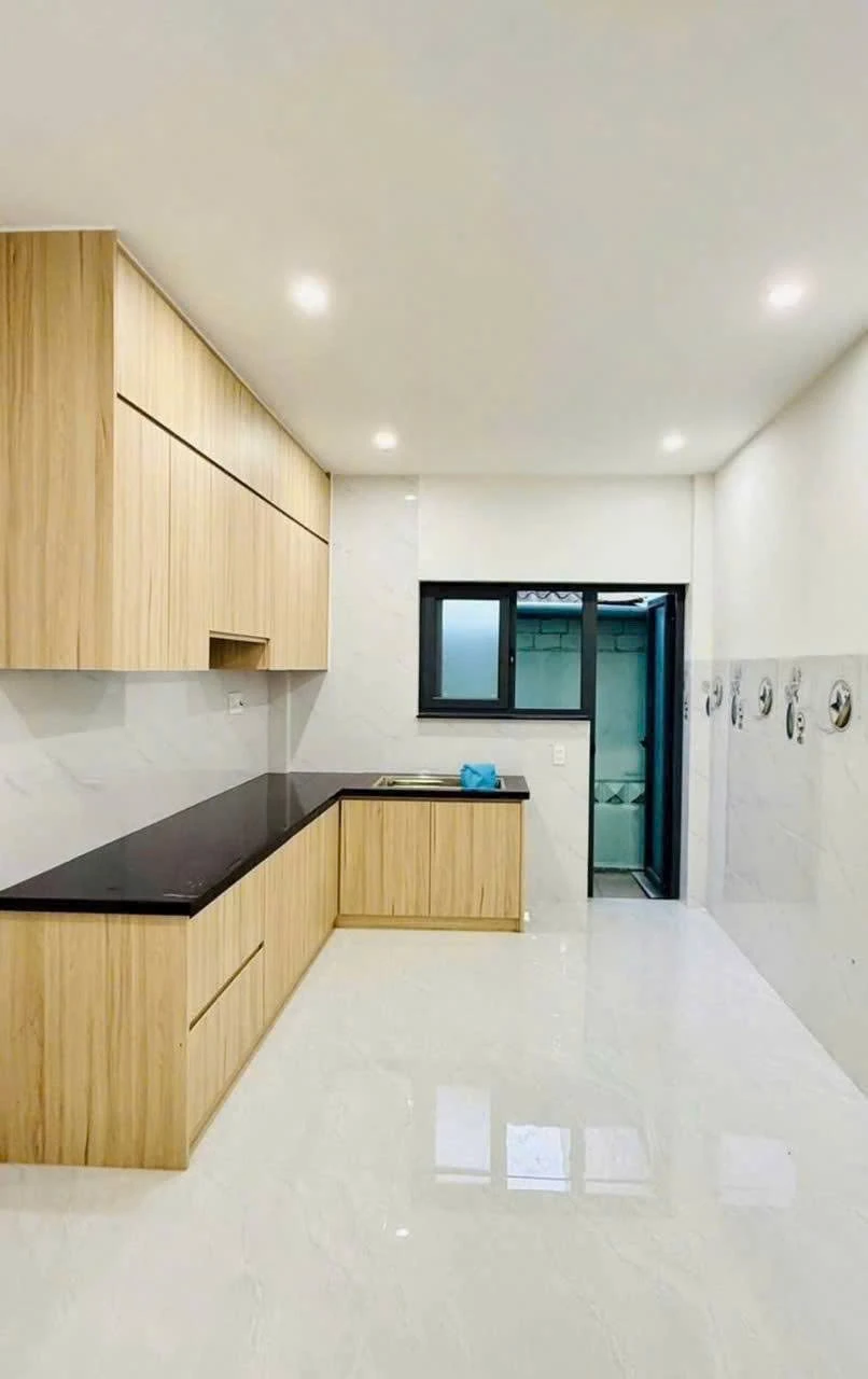Bán nhà 3 tầng 123m2 Quy Nhơn gần công viên, trường học - Ảnh 1