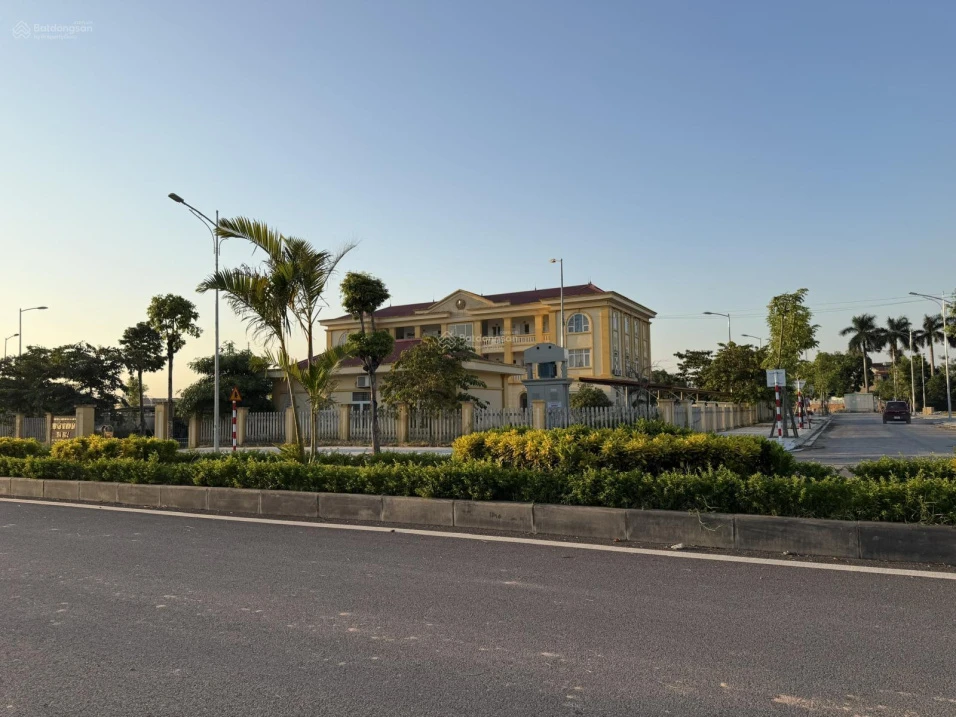 Chính chủ cần bán lô đất nền 100m2 tại Square City, Phổ Yên, Thái Nguyên, gần Quảng trường Vạn Xuân - Ảnh 1