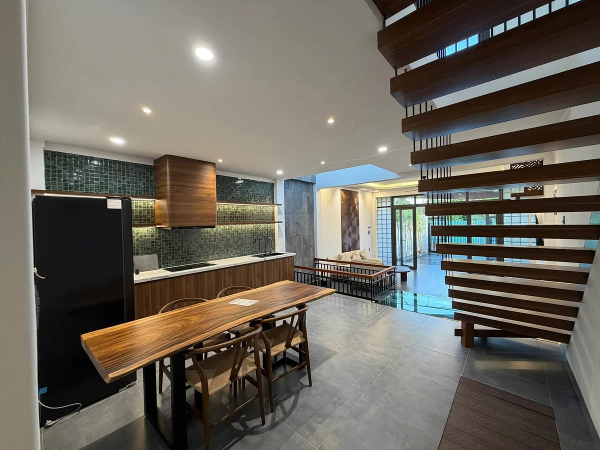 Nhà bán 3 phòng ngủ 85m² với giếng trời Tân An Đắk Lắk - Ảnh thu nhỏ 4
