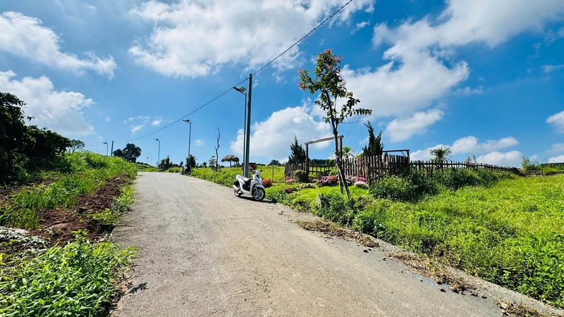 Bán lô đất sân vườn 80m² view đồi núi chỉ 519 triệu