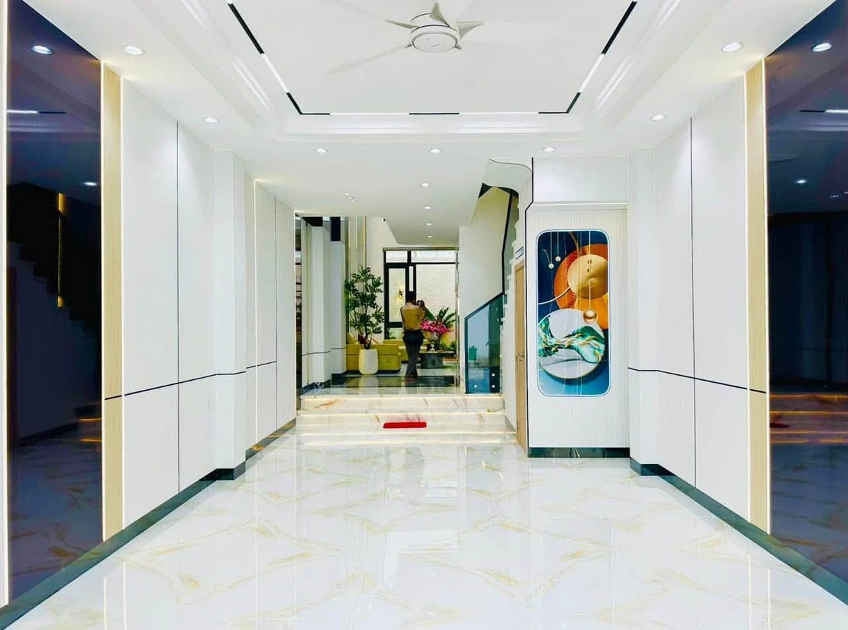 Bán nhà 5 lầu có thang máy 80m² đường Lê Văn Quới Bình Tân - Ảnh thu nhỏ 4