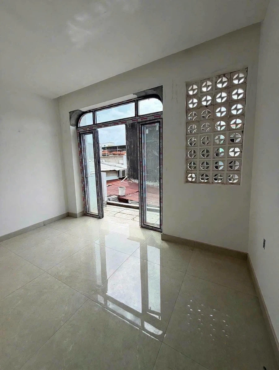 Bán nhà 2 phòng ngủ 36m² Huỳnh Tấn Phát Quận 7 - Ảnh thu nhỏ 5