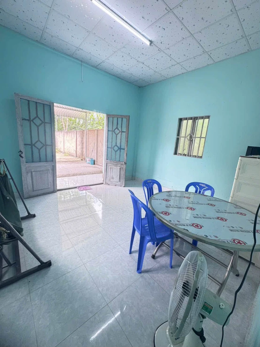 Bán nhà 186m² 1 phòng ngủ gần Ngã 4 Tú Điền 730 triệu - Ảnh 1