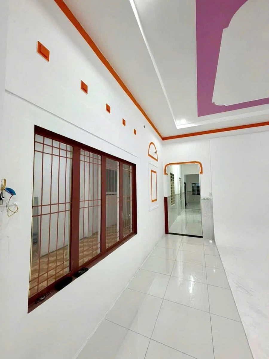 Bán nhà mới đường Đông Á, Tân Xuân, Hóc Môn, 7.5x19.5m, giá 2 tỷ - Ảnh thu nhỏ 2
