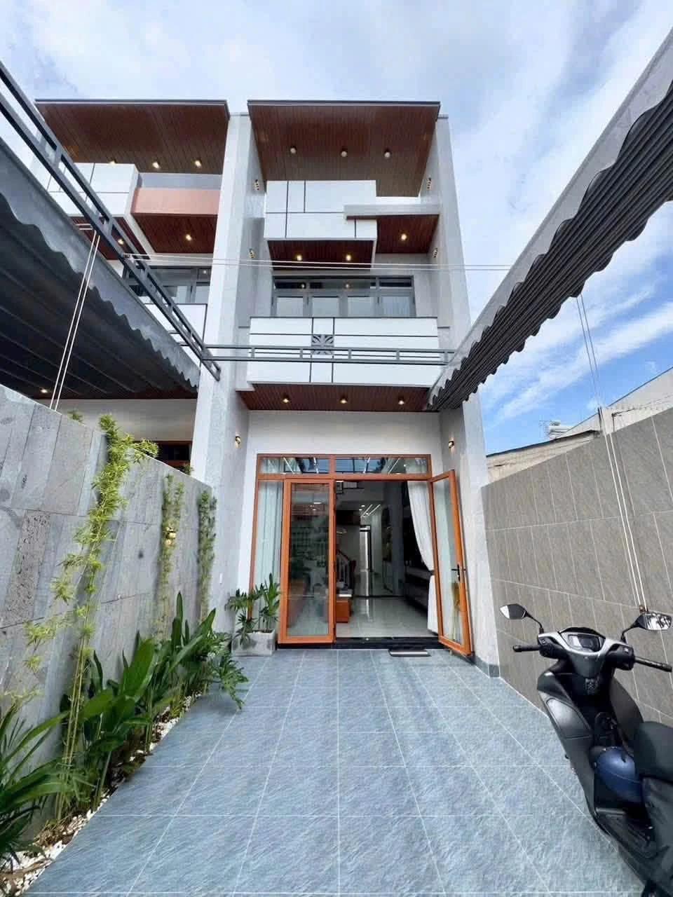 Bán nhà phố 4x25m gần chợ Phúc Lâm, sổ riêng, 3PN, 4 tỷ 480 triệu - Ảnh 1