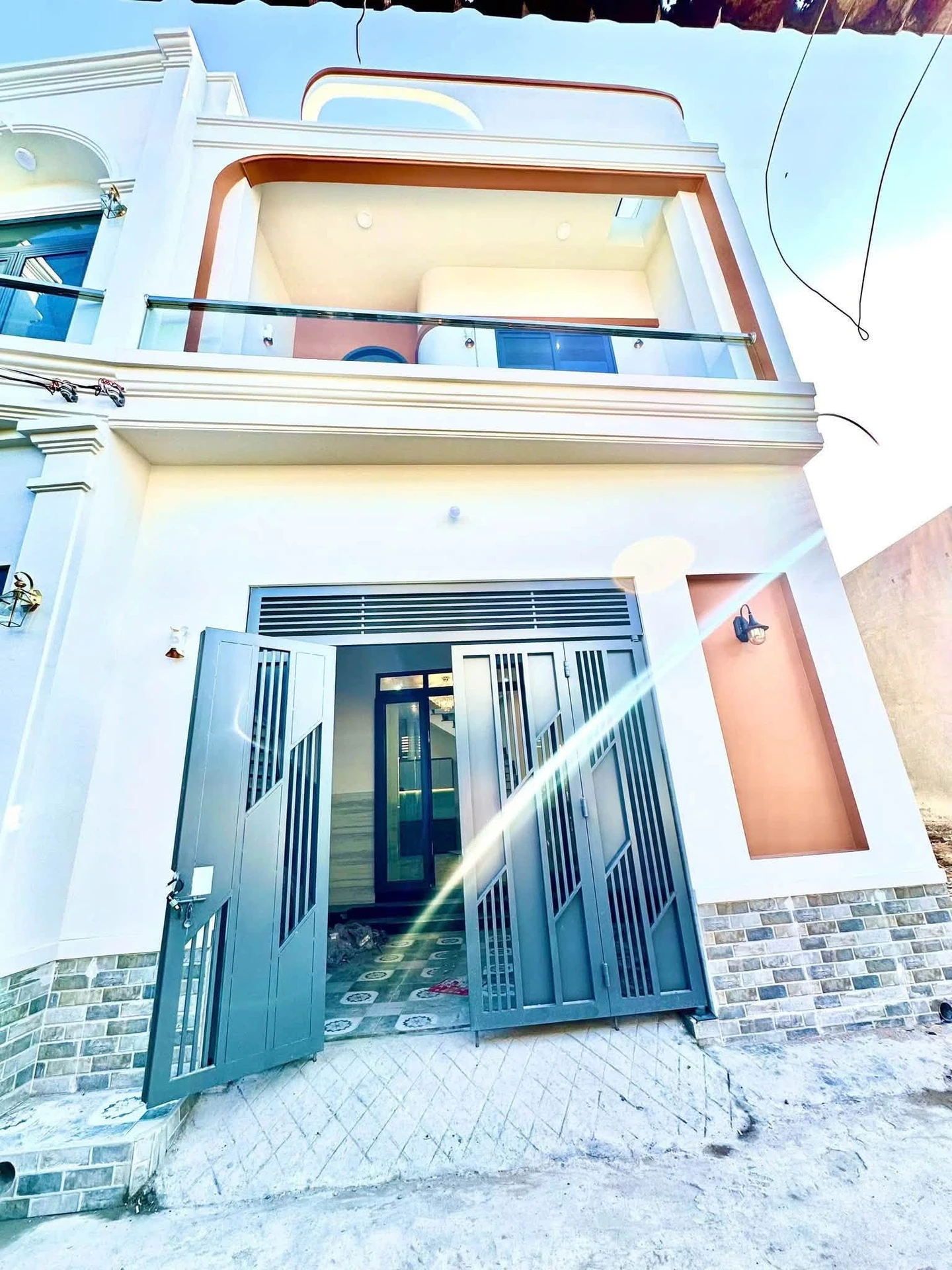 Bán nhà 1 trệt 1 lầu 60m2, 3PN Phường An Bình - Ảnh 1