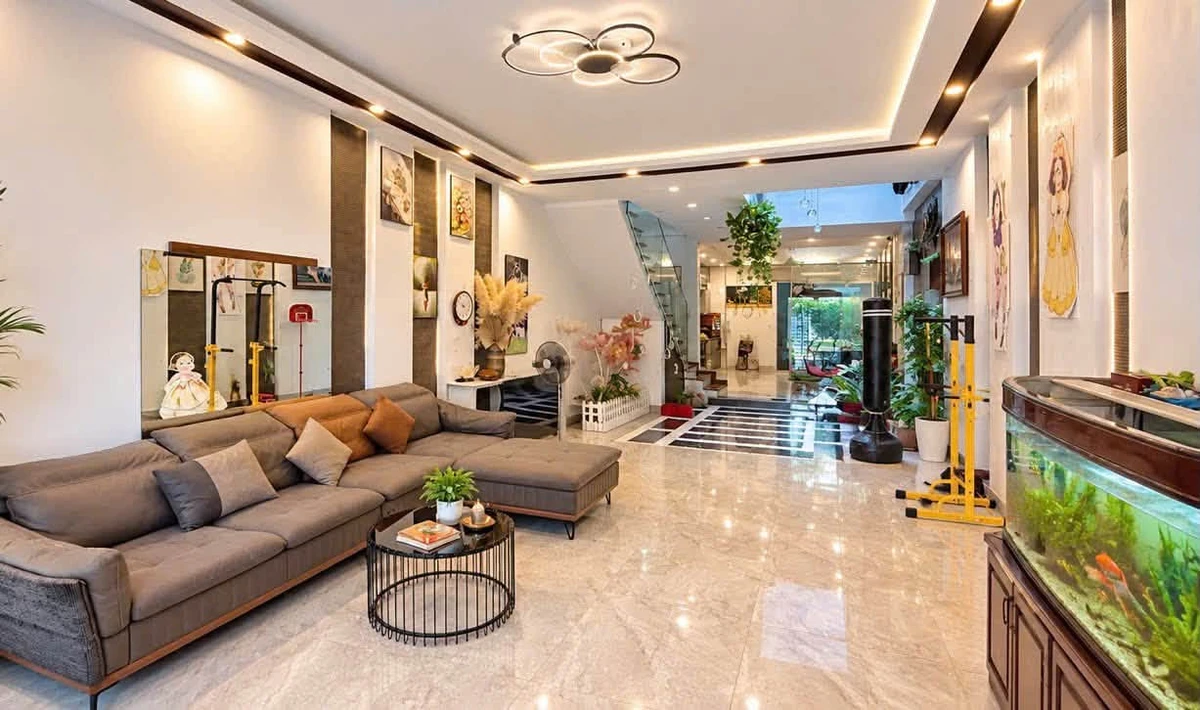 Bán nhà 4PN 100m2 mặt tiền Lê Chân Quận 7, 8 tỷ - Ảnh 1