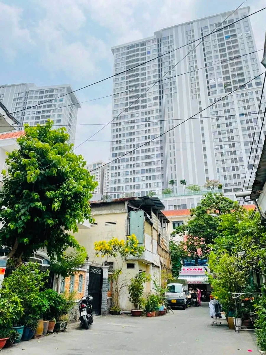 Bán nhà 2 tầng, 2PN 50m² Quận 4 gần Cầu Nguyễn Khoái 4,9 tỷ - Ảnh thu nhỏ 5