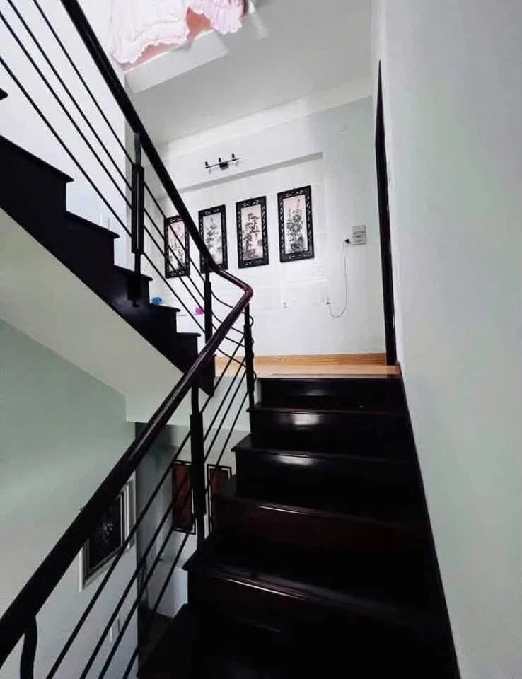 Bán nhà 1 trệt 2 lầu 90m2 Lê Phụng Hiểu, Vũng Tàu, 9 tỷ - Ảnh thu nhỏ 4
