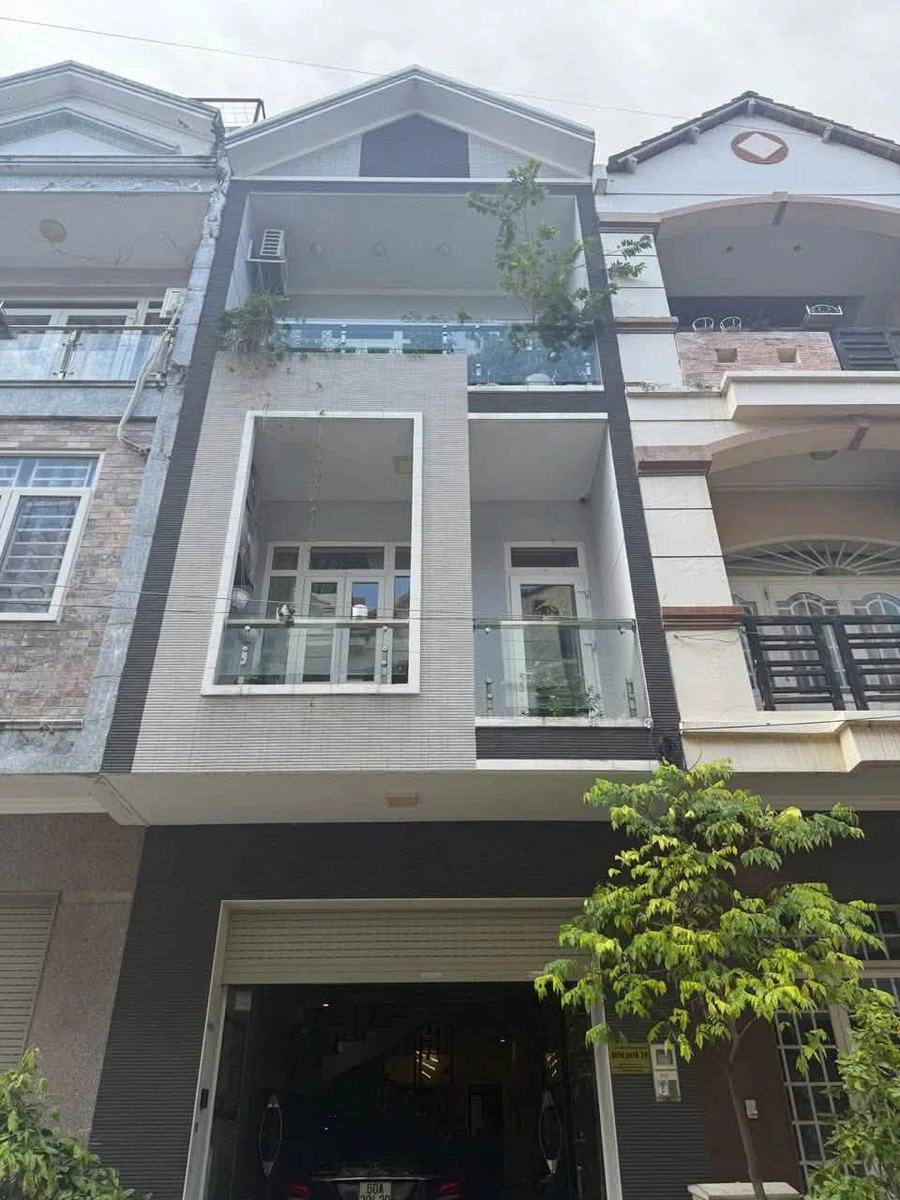 Bán nhà Thủ Đức 246m² 4 tỷ 900 triệu gần chợ Bửu Long - Ảnh thu nhỏ 2