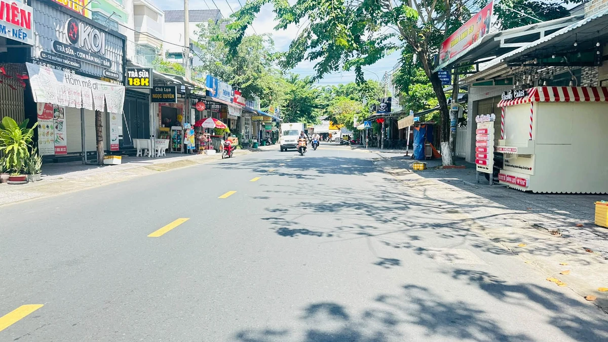 Bán lô góc mặt tiền Huỳnh Thúc Kháng Quận 1, 142.8m² - Ảnh thu nhỏ 2