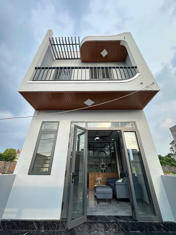 Bán nhà lầu 2 mặt tiền 75m2, 3PN gần trường mầm non Tinh Khôi, Trảng Dài