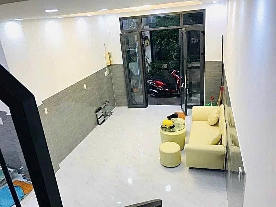 Bán nhà 2 tầng 45m2, 3PN 2WC trên Trường Sa, Quận 3 - Ảnh thu nhỏ 2