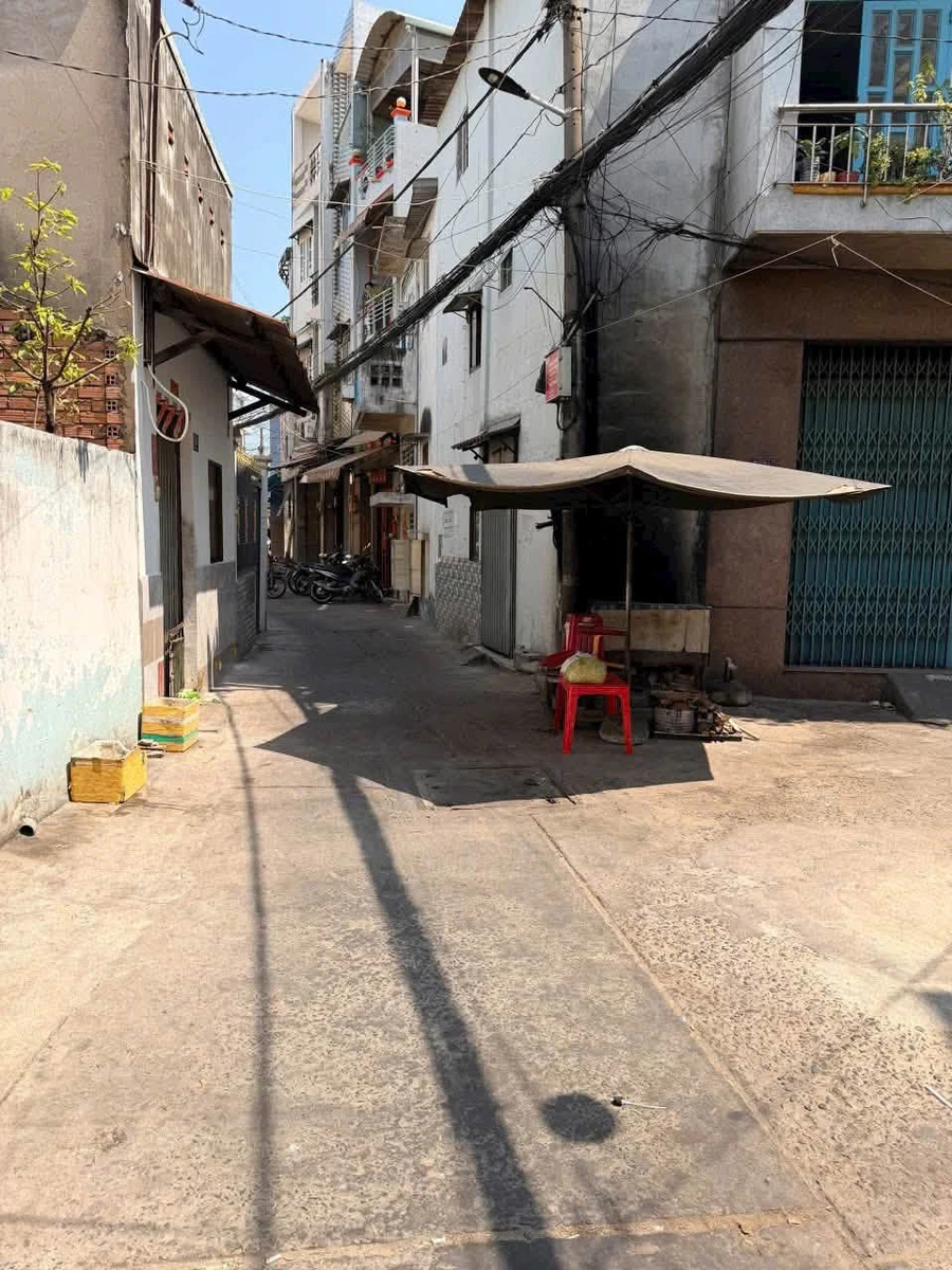 Bán nhà hẻm xe hơi Văn Thân Quận 6, 36m2, 1 trệt 1 lầu, 2PN, giá 4,6 tỷ - Ảnh 1