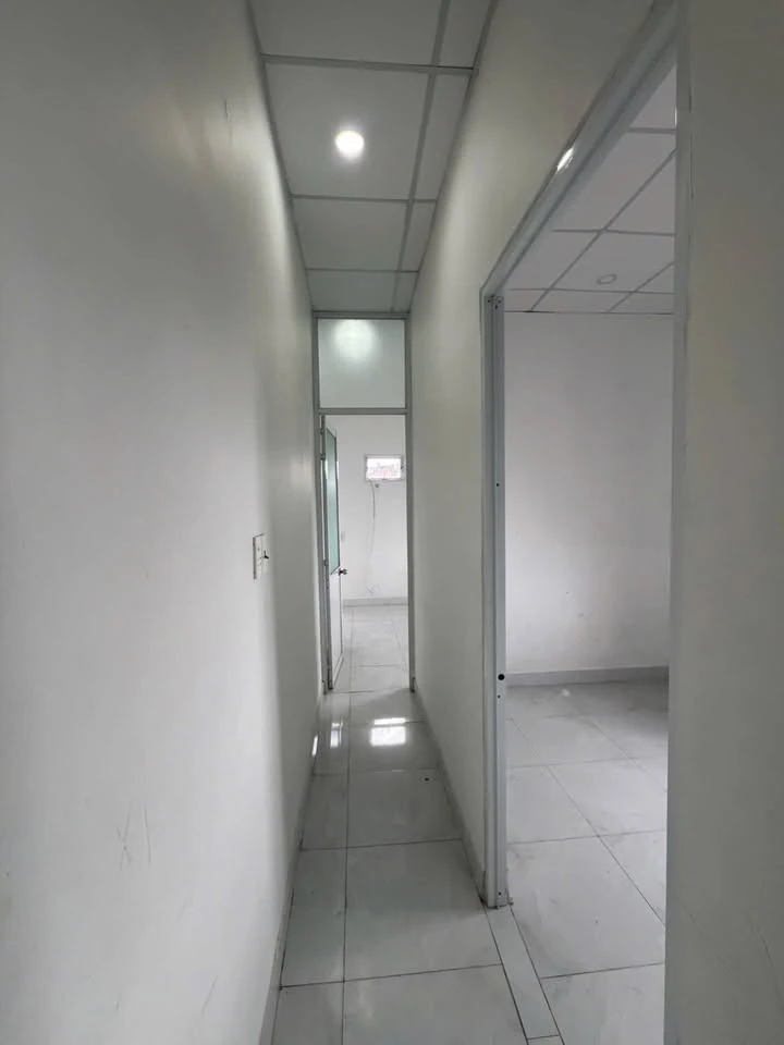Cho thuê nhà 1 trệt 1 lầu 60m2, 2 phòng ngủ gần ngã ba Cây Chàm, Phường Hoà Bình - Ảnh thu nhỏ 5