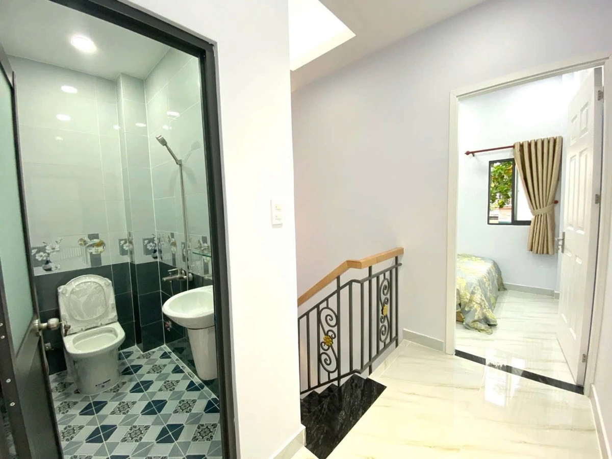 Bán nhà hẻm xe hơi 41m2 3 tầng 4PN Lê Quang Định gần 5 tỷ - Ảnh thu nhỏ 4
