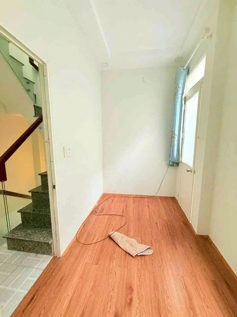 Bán nhà 3 tầng 48m² gần Tân Vĩnh Quận 4 - Ảnh thu nhỏ 4