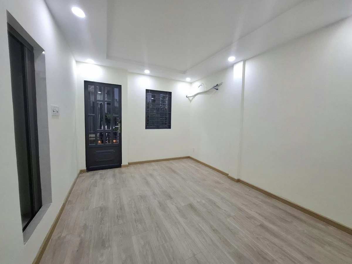 Bán nhà mặt tiền Trần Hưng Đạo Quận 1, 27m2, 2PN, 5 tỷ 5 - Ảnh thu nhỏ 4