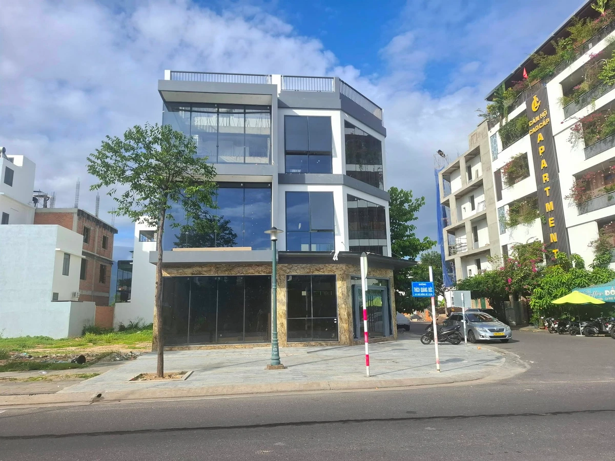 Bán shophouse 4 tầng 192m2 mặt tiền Thích Quảng Đức Nha Trang - Ảnh thu nhỏ 2