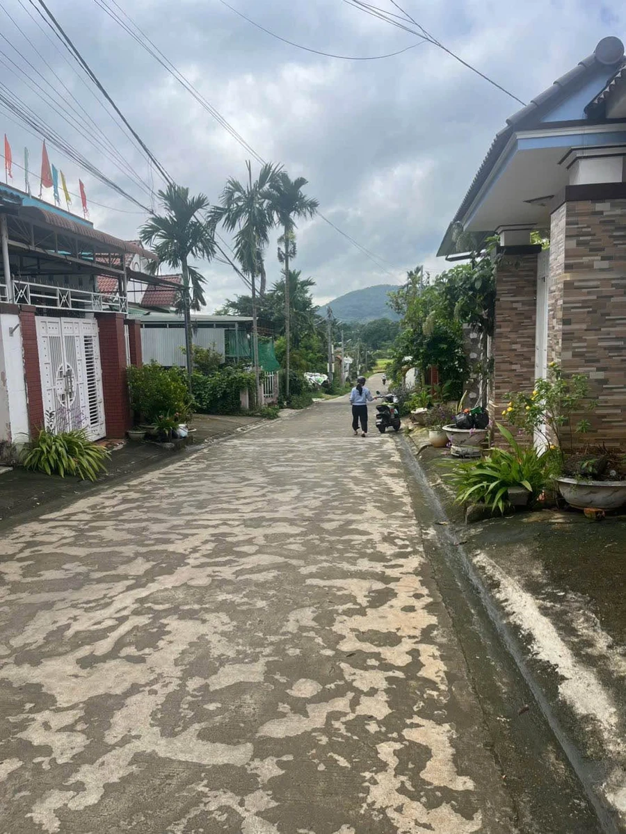 Bán nhà 3 phòng 200m² Cư Jut Lâm Đồng 1,3 tỷ - Ảnh thu nhỏ 2