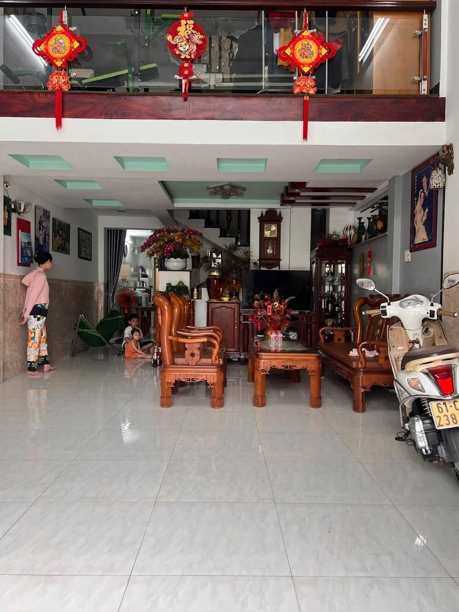 Bán nhà 1 trệt 2 lầu 90m2 giá 4,7 tỷ Phú Lợi - Ảnh thu nhỏ 3