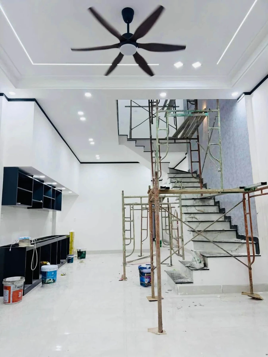 Bán nhà lầu 2 mặt tiền 115m² Long Khánh 2 tỷ 350 triệu - Ảnh thu nhỏ 4