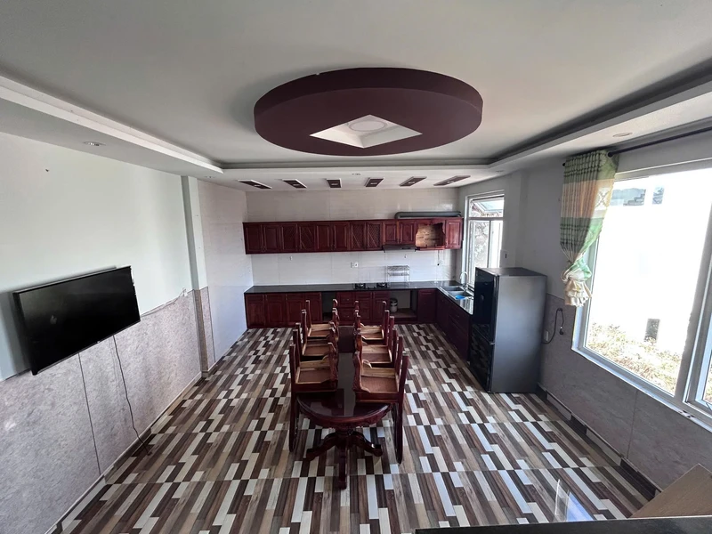Bán nhà phố mặt tiền Nguyễn Trung Trực, Đà Lạt, 4PN, 65m², 5,8 tỷ