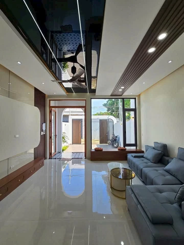 Bán nhà lầu 3 phòng ngủ 101m² Phường Long Bình 3 tỷ 550 triệu - Ảnh thu nhỏ 4