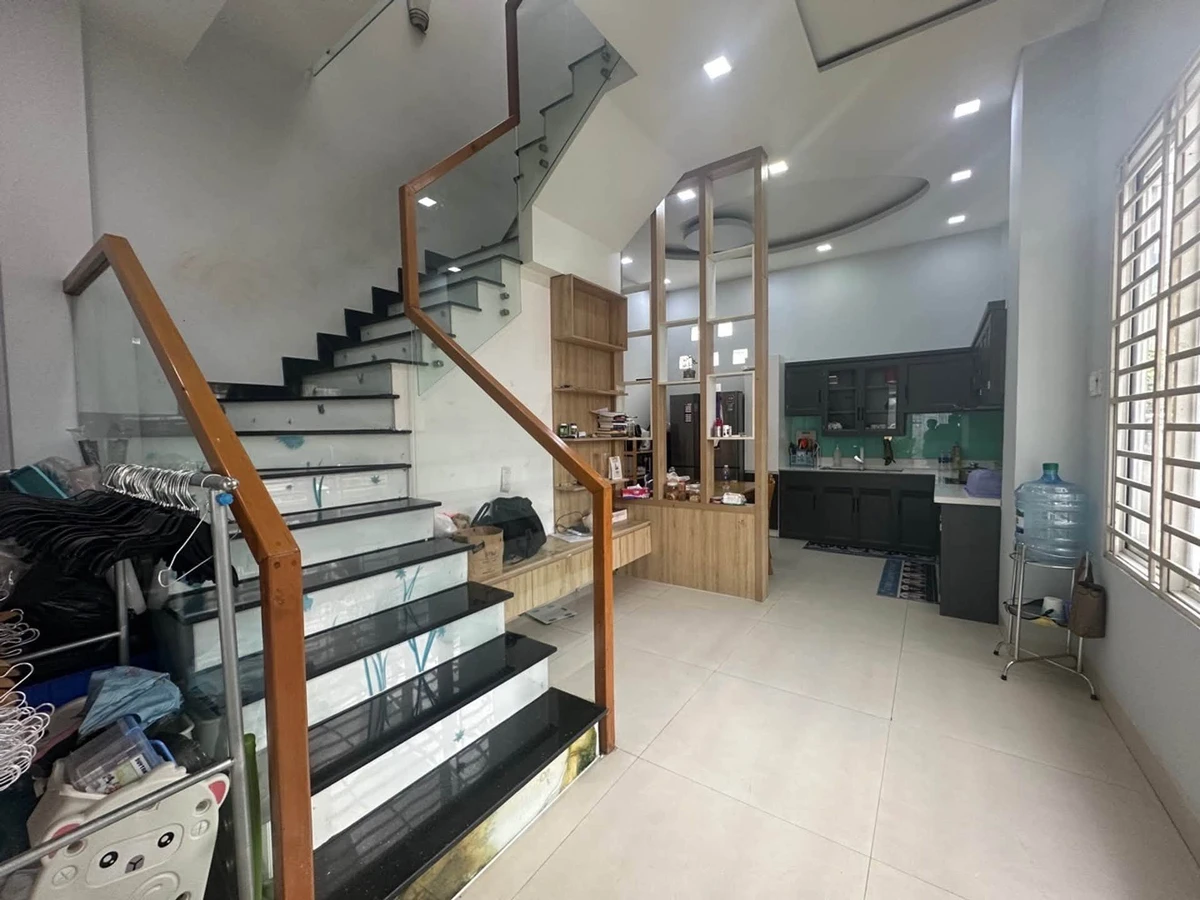 Bán nhà Linh Đông 52m² giá 5 tỷ 5 - Ảnh thu nhỏ 3