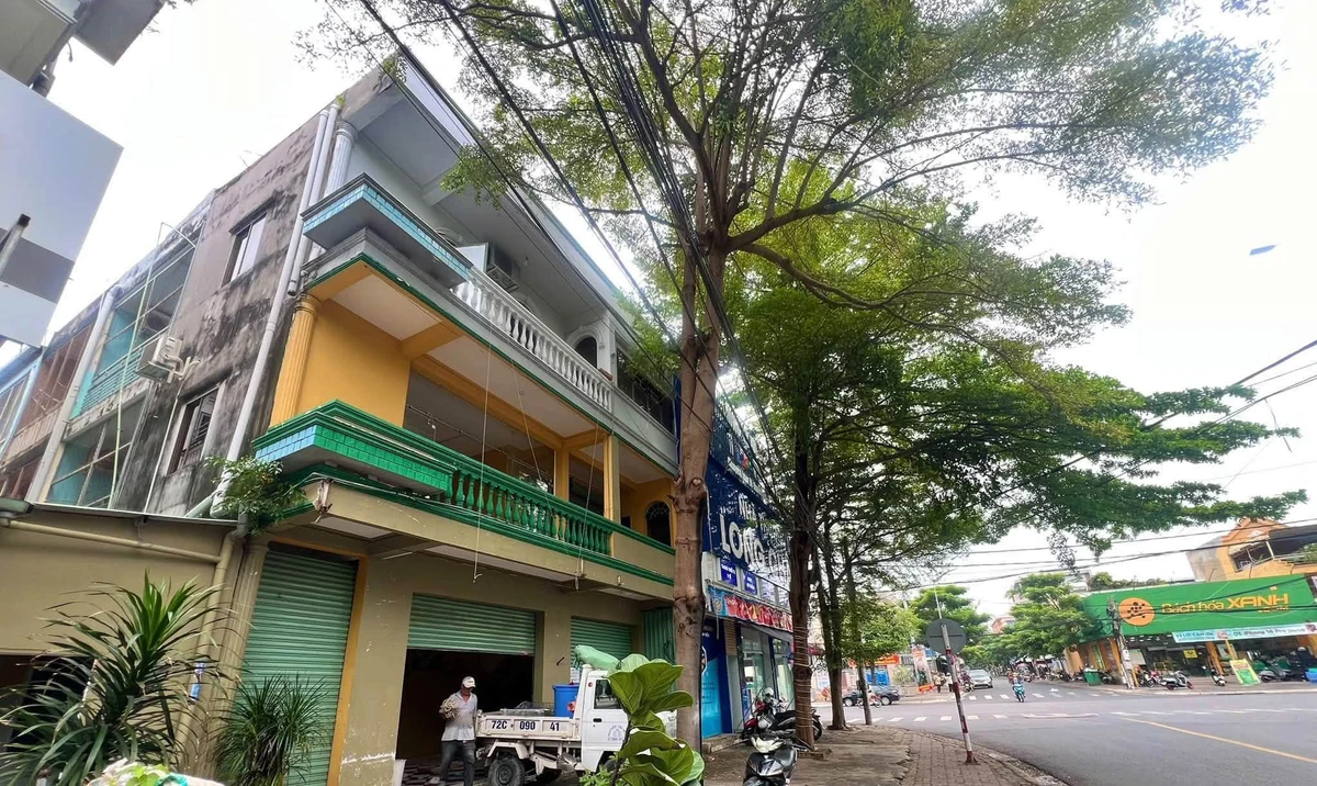 Cho thuê shophouse 100m2 Nguyễn Thiện Thuật 15 triệu/tháng - Ảnh 1